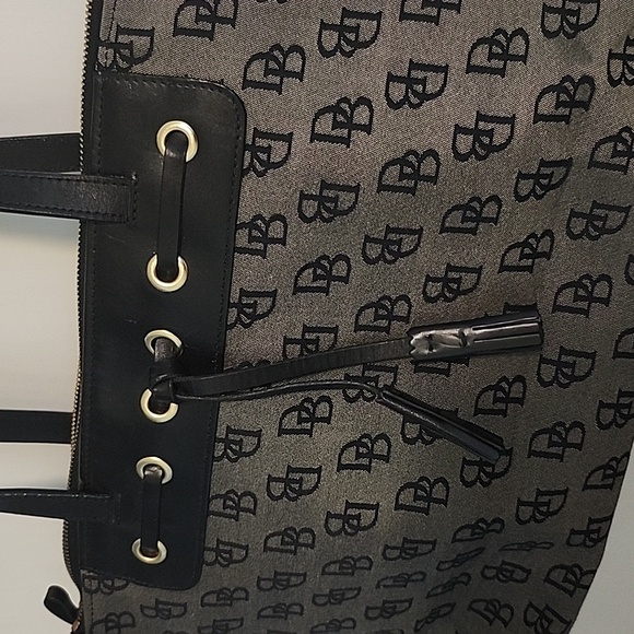 Vintage Dooney & Bourke Signature Hand Bag 14" Wide 9" Height No Call Outs - Picture 2 of 9